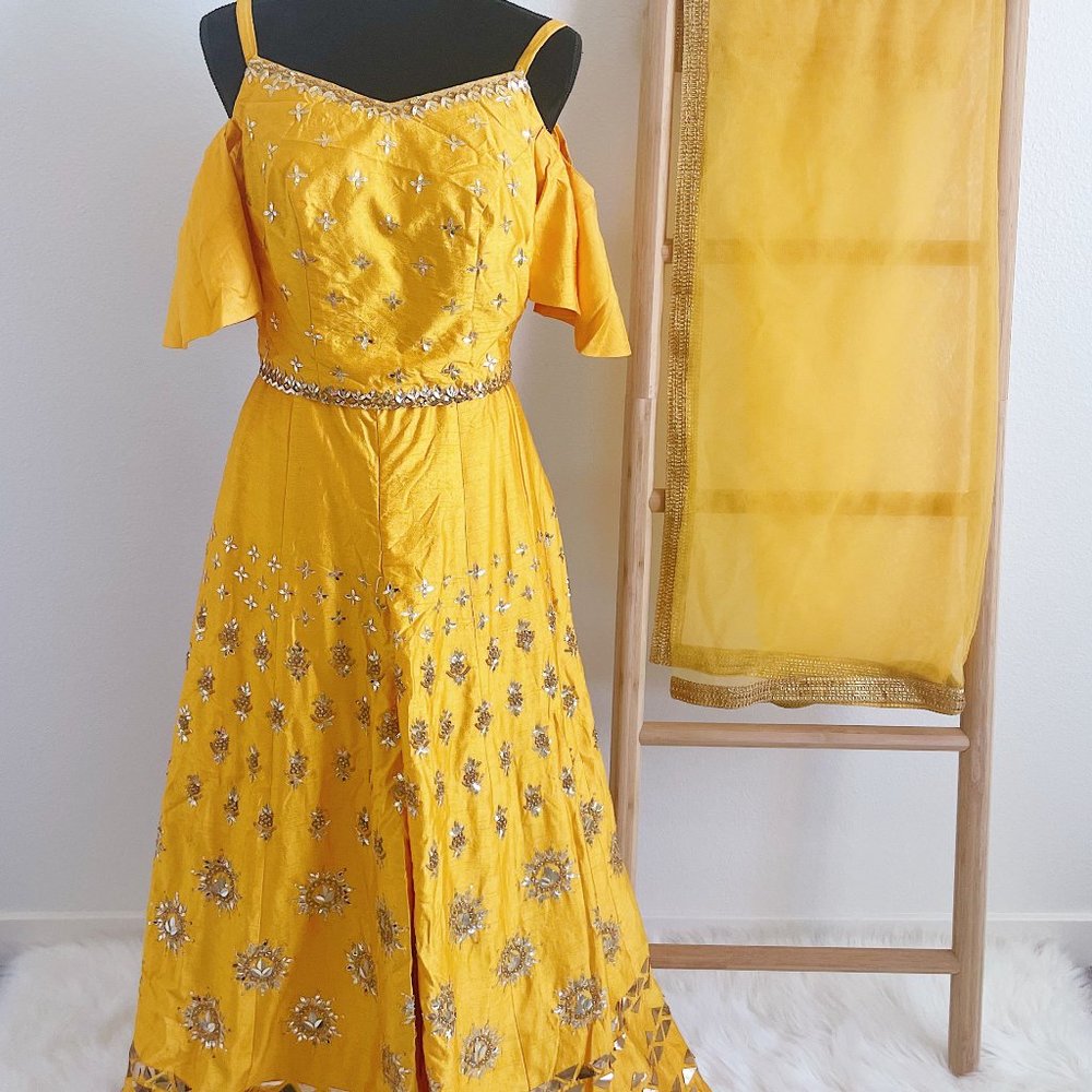 PRICE DROP Ejaaz Couture Fusion Indian Crop Set